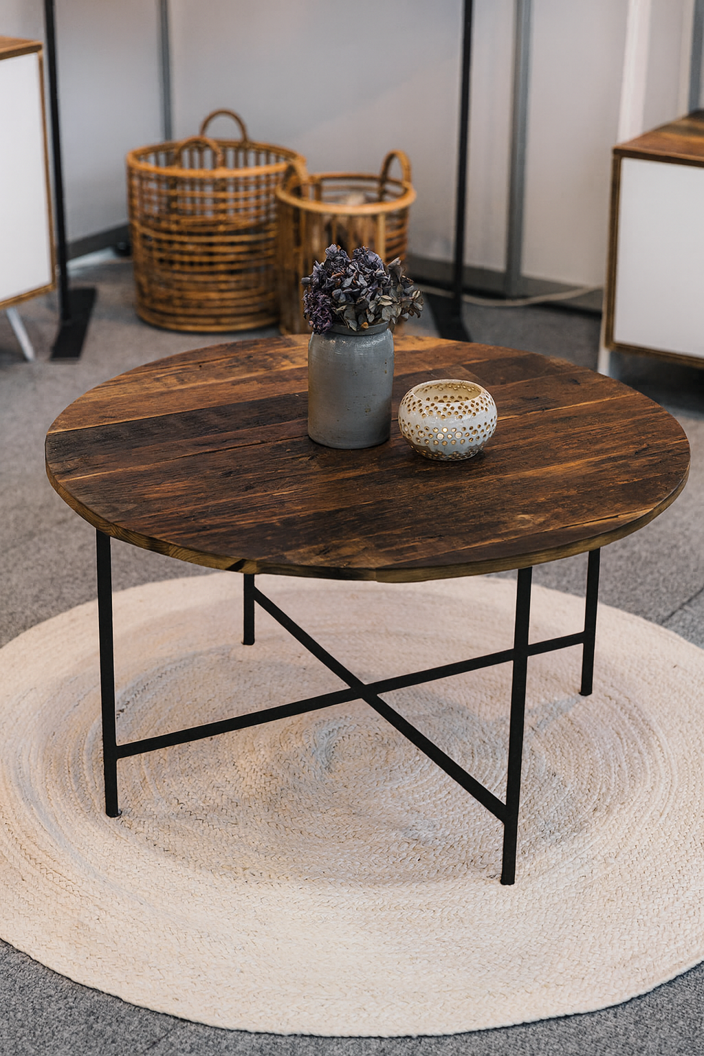 Stubentisch schwarzes Gestell