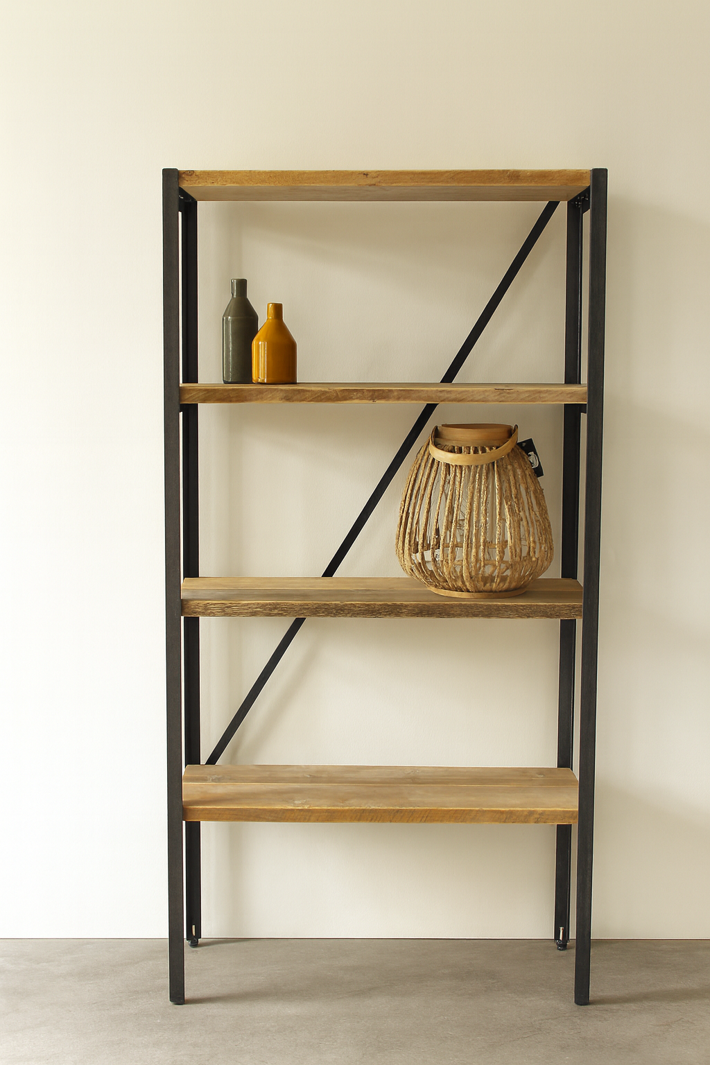 Regal aus Altholz und Rohstahl