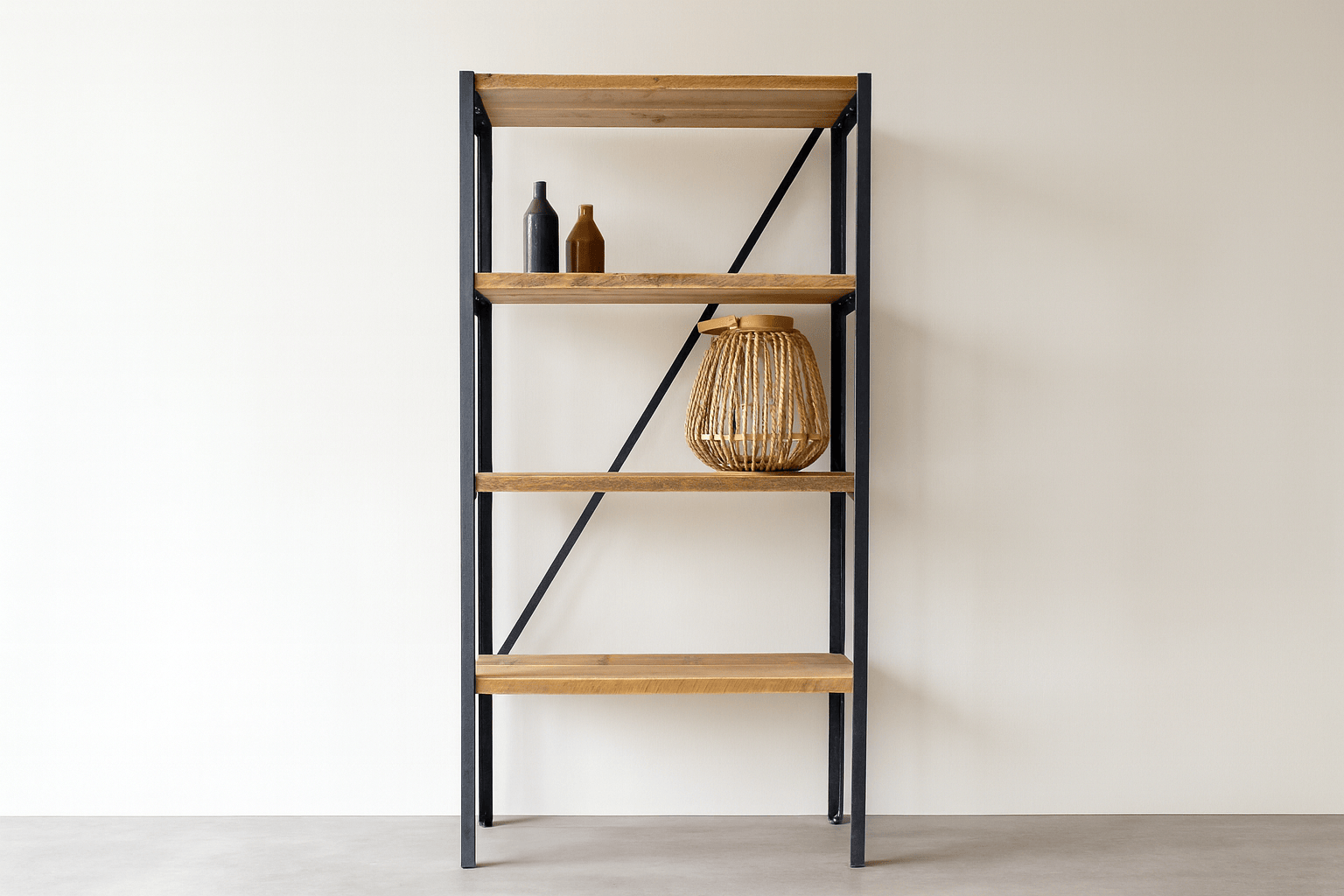 Regal aus Altholz und Rohstahl