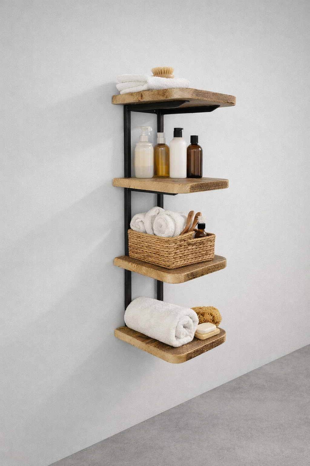 Handgefertigtes Wandregal aus Altholz & Stahl | Industrial Loft Design