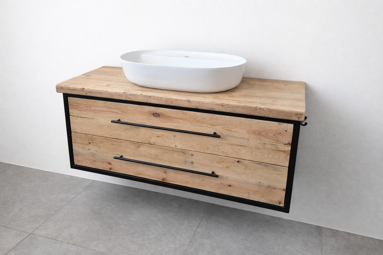Waschtisch 'Hamke' aus Altholz, schwebende Waschtischunterschrank